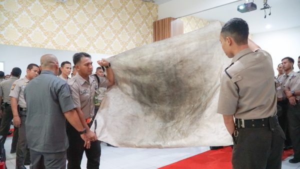 c9d8aba8-70bf-4c06-a9a8-c9238f564177